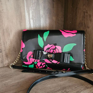 Betsey Johnson Black Pink Floral Crossbody Gold Chain Purse Card Slots